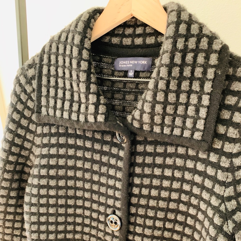 JONES NEW YORK BUTTON SWEATER